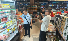 以“现场查抄+随机抽检”