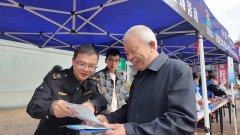 搭配板清晰呈现分歧谷物的养分成分差别